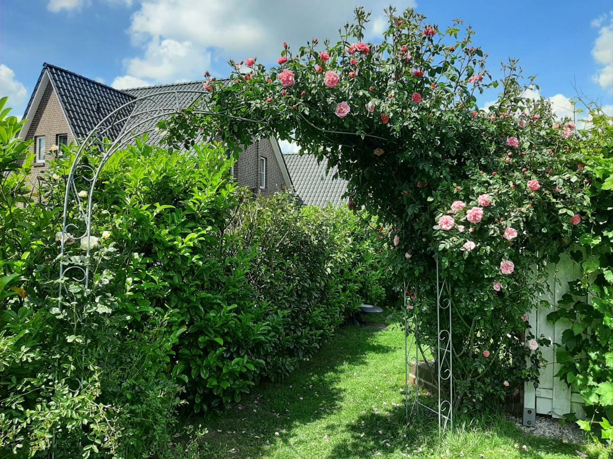 Ferienwohnung Storchennuest Aurich Bagian luar foto