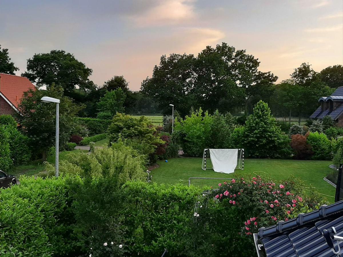 Ferienwohnung Storchennuest Aurich Bagian luar foto